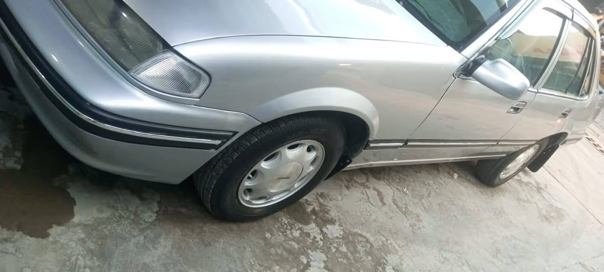 سلام عليكم
دايو برنس94 للبيع رقم بغداد انكليزي بسمي وتحويل ثاني يوم... مكان بغداد محموديه 
مكينه مفتوح. مسوي دامه كامله نوزلات ولف راجع بلكات يعني مكو صرف بانزين
تخم تاير جديد سياره حلوه تجي وتشوف.مصبوغه عام لجماليه ومكفوله من ضربه ومن عيب شرعي. سعر 42وبيه مجال ***********
