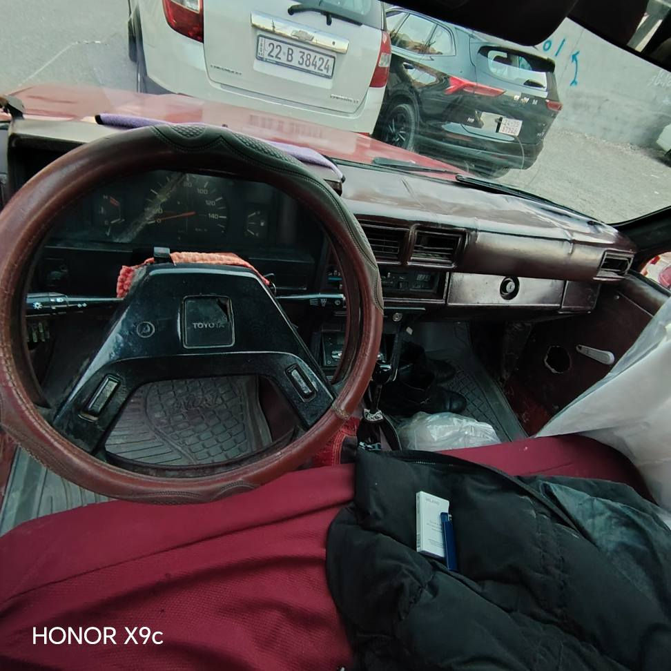 پیکاپ 85ی سێ وای اسڵی گێڕ و مەکینە و تەقەو ڕەقە بەشەرت سەیارەیەکی پاک و جاهیزە ماڵی کەسابەتە 
چوار تایەی نوێیە لەژێرە 
سەنەوی تا کۆتایی ئەمساڵ ماویەتی
سعری 38وەرەقە
***********واتسئاپ أربيل, العراق
