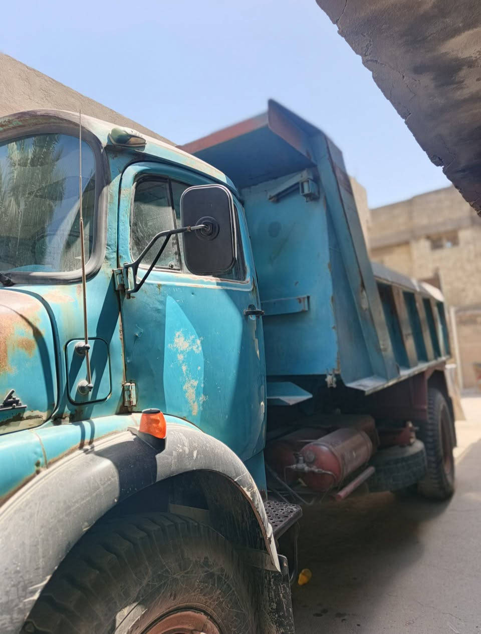 السلام عليكم قجمه موديل 80بلادي مكينه تنقيص وتبخير رقم بغداد تحويل ثاني يوم مكان بغداد للاستفسار اتصال ***********
