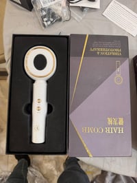 تدليك فروة الرأس • الضوء الأحمر • نمو الشعر