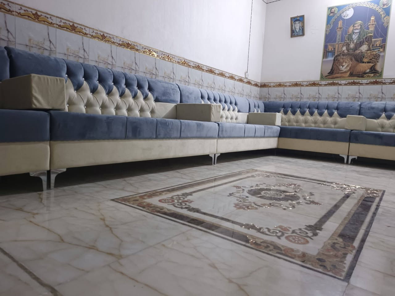 تم بعون الله تعالى تسليم الديوان وبالعافيه عليهم 
عمل حسب طلب الزبون 🌹 
شغل درجة أولى وبي ضمان خمس سنوات


**إذا كنت صاحب هذا الإعلان وتريد حذفه لأي سبب، رجاءا أرسل رسالة إلى الدعم الفني**