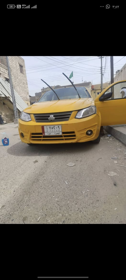 سلام عليكم شباب ساينا  موديل 2018
***********
سياره نضيفه وحلوه تاخذها كبل الشارع بيها خيط تبخير سياره بسم شركه تاخذها مصفره هيئه وغرمات مكاني بصره 5 ميل
