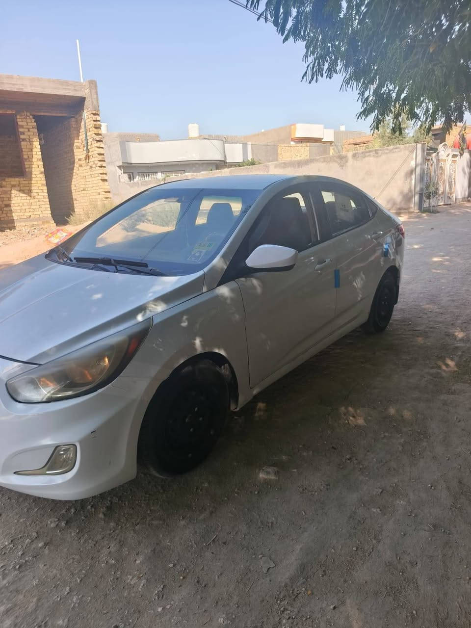 اكسنت موديل 13  رقم بابل امريكي مكينه 1600 سياره  بها4قطع صبغ بدون دواخل
جاهزه كير مكينه حداديه  تخم تاير كله جديد وخير من الله السعر 73 وبيه مجال بسيط مكاني بابل رقم هاتف***********
