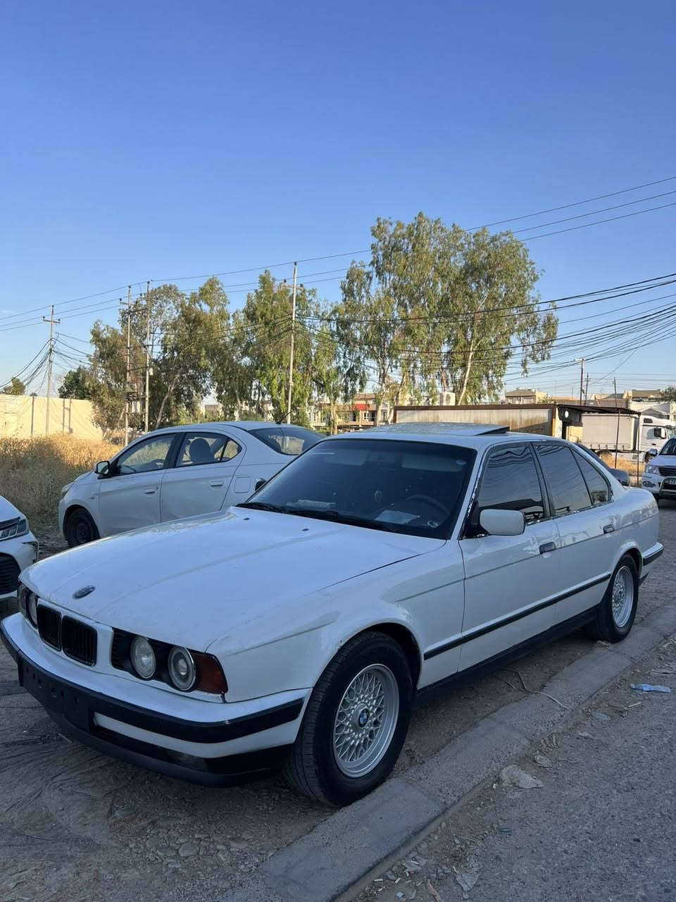 سەرتا با ناوی خوا BMW 1991 سیارە فول موسافات با گیر عادیا مەکینە 520 بی دجیتەل  تەبریت مەزبوت هەموو قەلبی بەشەرتا سیارە رەقم هەولیر  سەنوی قەرزارە 2015  سیارە دەوای 65 وەرقە موعامەلا کم  ژمارە موبایل  *********** أربيل, العراق
