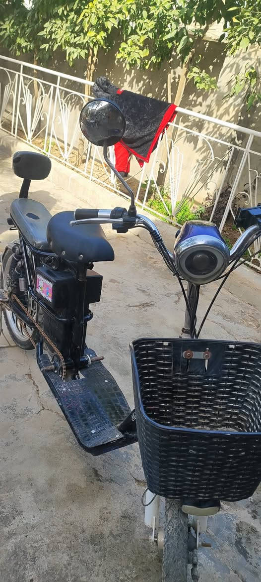 السلام عليكم  دراجة شحن للبيع 
السعر 200بيهة مجال 
كهربايات شغالة الكلهة 
الشراي خاص


**إذا كنت صاحب هذا الإعلان وتريد حذفه لأي سبب، رجاءا أرسل رسالة إلى الدعم الفني**