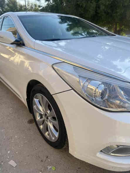 هونداي ازيرا 2012
وارد خليجي محرك كير مكفولات 
لا يوجد ضرر فقط قطعه بارد ورصعات وشخوط كما موضح في السونار 
تبريد ثلج 
ماشيه 134 الف كم 
كشنات جلد بردات خلفيه كشنات كهرباء قطعتين تبريد خلفي 
شاشه كامره 
حساس امامي خلفي 
داخل اسود وقرميدي 
رقم صلاح الدين الانكليزي 
سنويه 2029
السياره بااسم اخويه شرط التحويل 
الاستفسار ع خاص او على الرقم 
***********
السعر133وبيها مجال بسيط
