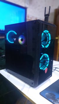 E5 2680 V4 • RX 580 ٨GB • رام ١٦GB ٣٢٠٠