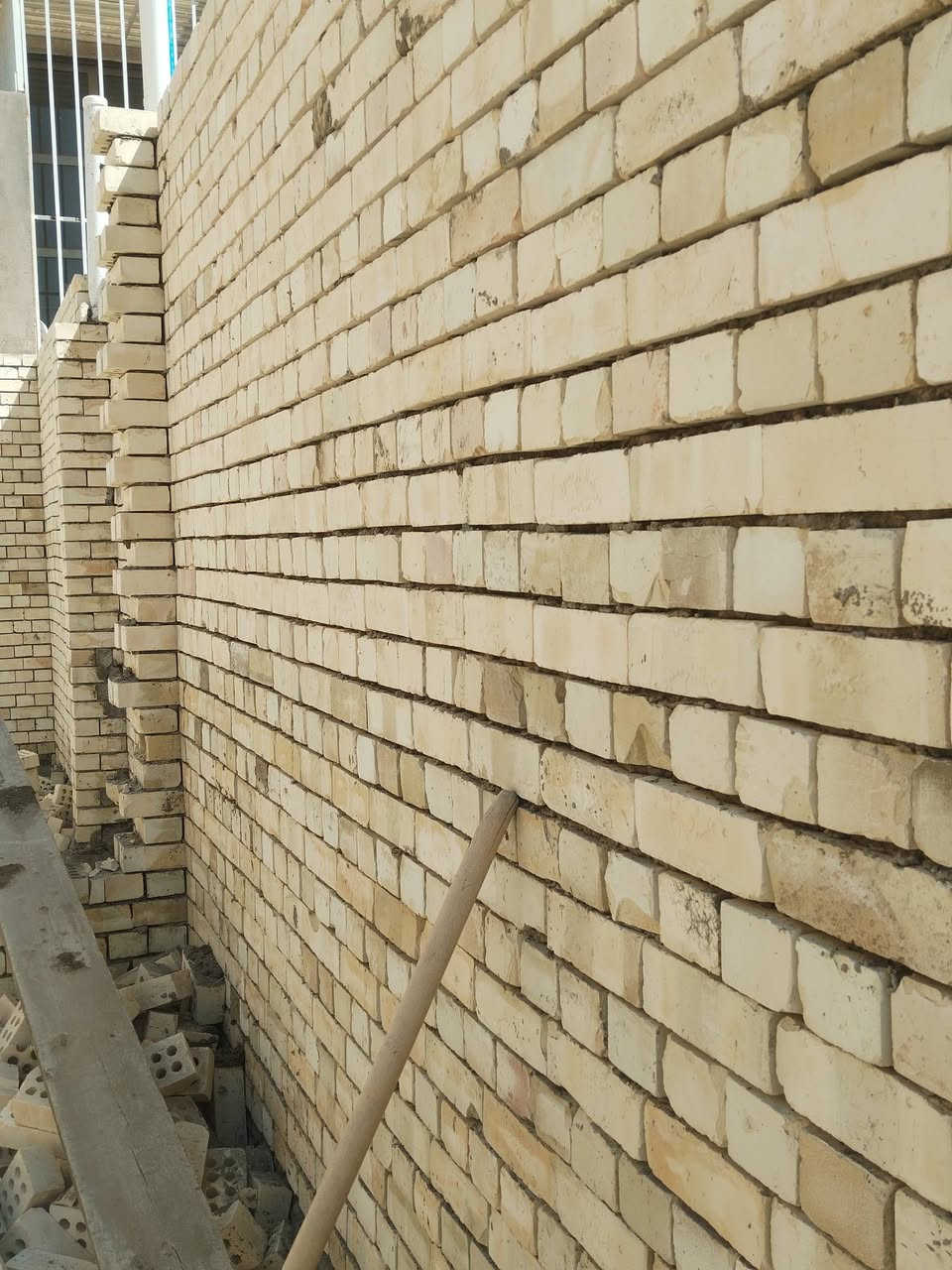 خلفه بناءً متفرق نشتغل عل دبل للتواصل ***********
