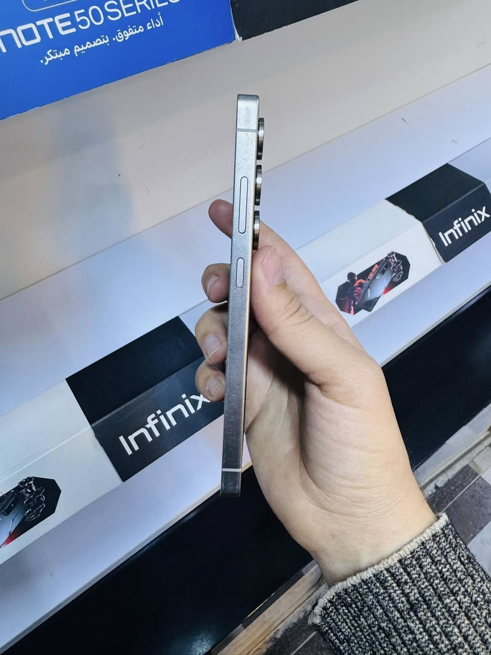 متوفر الان سامسونك S25 Ultra ذاكرة 256 وكالة عين الفهد ابو الكرت بسعر 1.165.000 يتوفر توصيل 
للتواصل / *********** اتصال او واتساب
