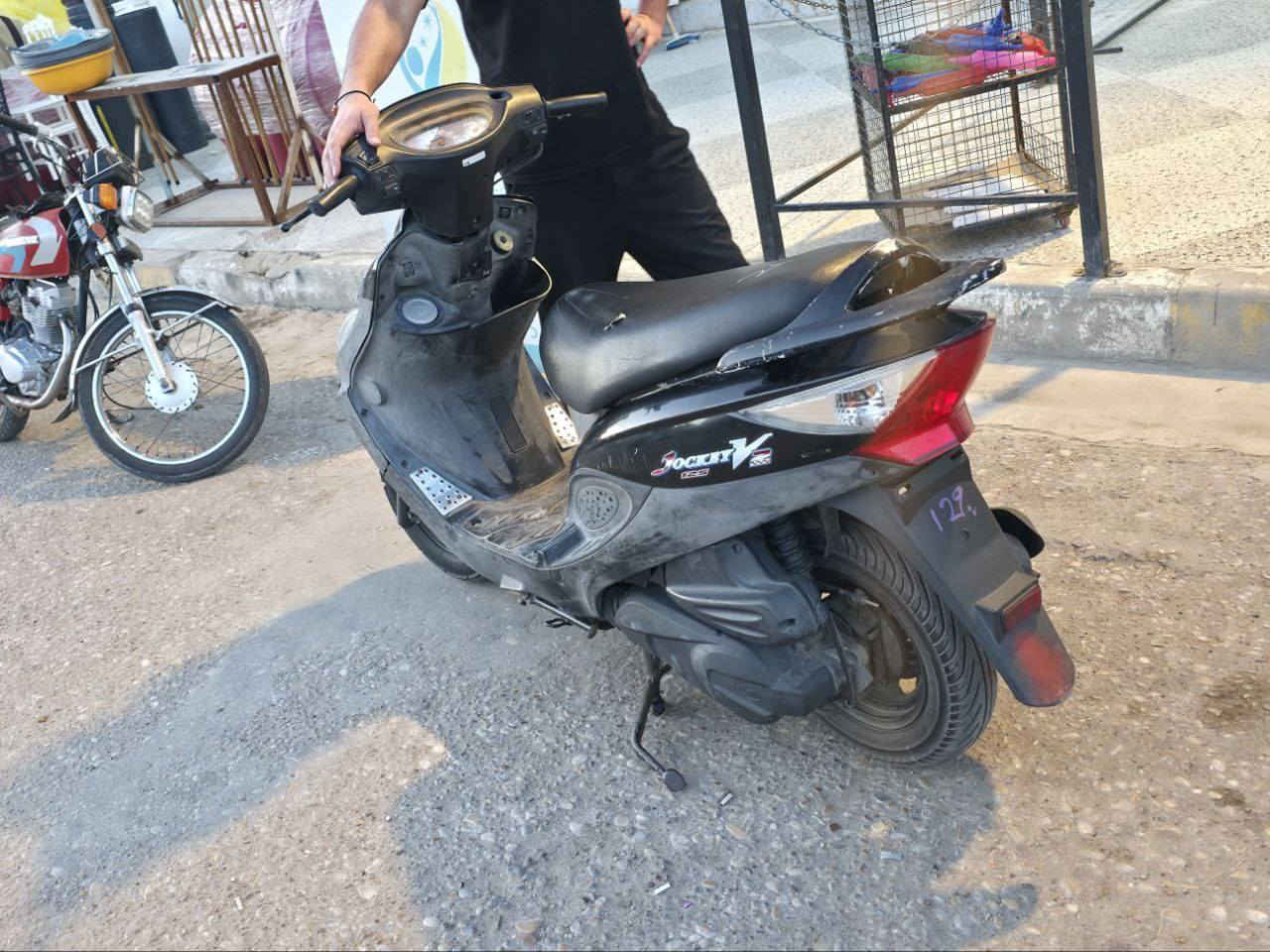 سلام عليكم
دراجه كامكو للبيع جديده صارله 21 يوم من طالعه من رمبه مكينه نضيفه وناااعمه موديل 2013 مكاني ميسان المجر الكبير
***********
