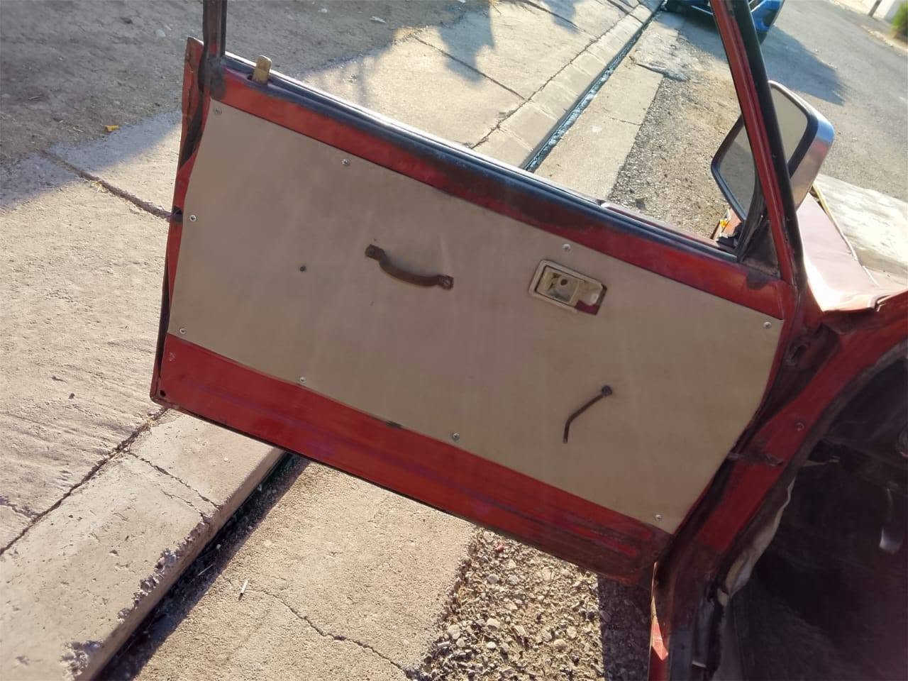 بكم 82البيع كاله بشرط كير محرك شاصي كسل سعر 14بيها مجال تواصل ***********
