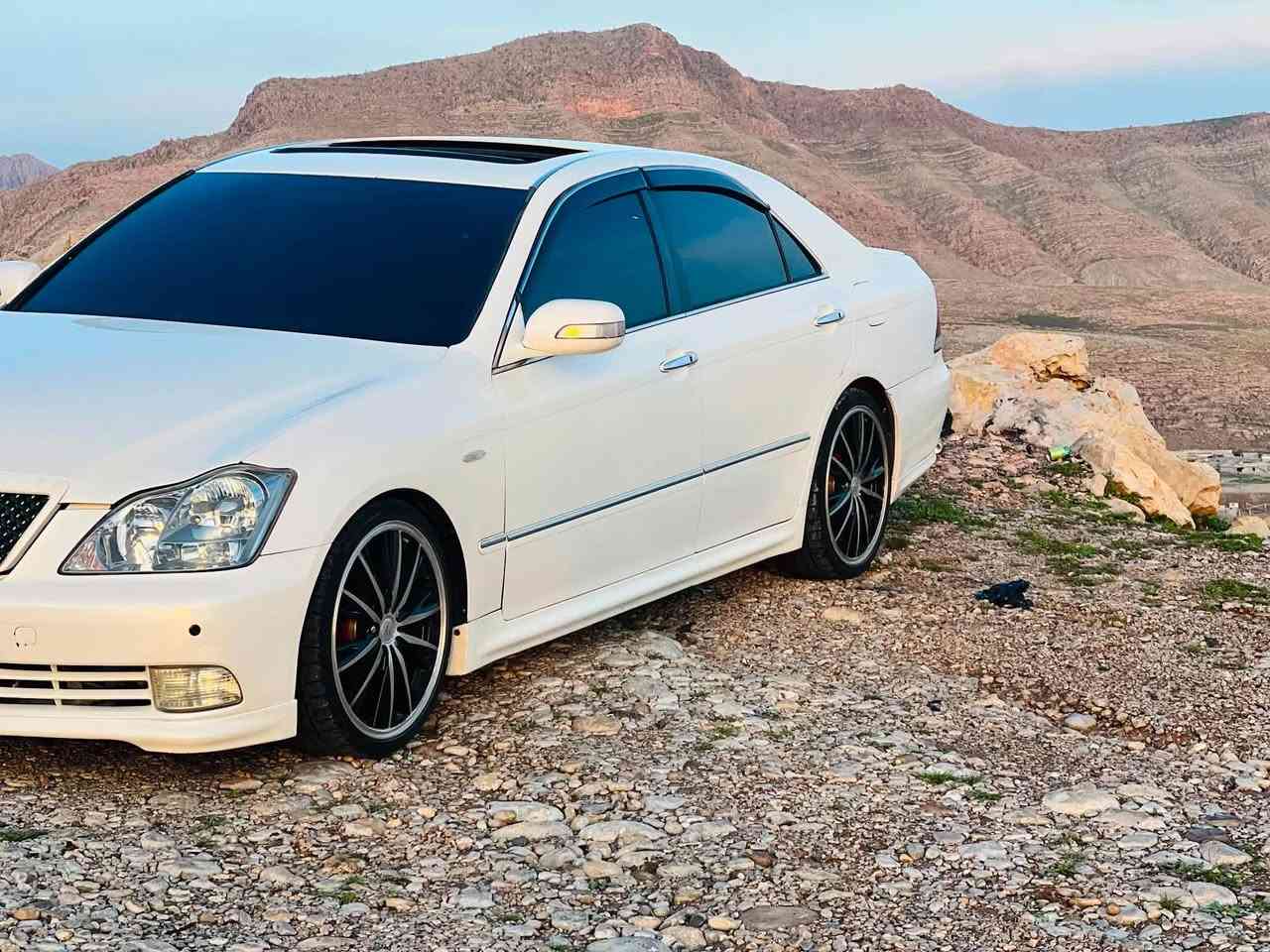 سەرەتا بەناوی خوای گەورە
شاهینەی براوە بۆ فرۆشتن 
٢٠٠٥/١٨٢
سڵاید کوشن جڵد کوشن هیتەر سوکان کارەبای چوار تایەو ویلی لۆک 
ویل کڕۆم تازە ڕۆنی گۆراوە 
بێ مەسروف کامل مەسوف کروە دەبڵەکانی گۆڕاون کارەبای بێ حەیبە 
یەک دینار مەسروفی نیە کەڤەر گۆراو نیە 
گەر موشتەری نامە بنێرە یان تەلە فۆن بکە
***********
شوێن /ڕانیە حاجیاوە 
لەگەل ڕێز ئەدمینی گوڵ
