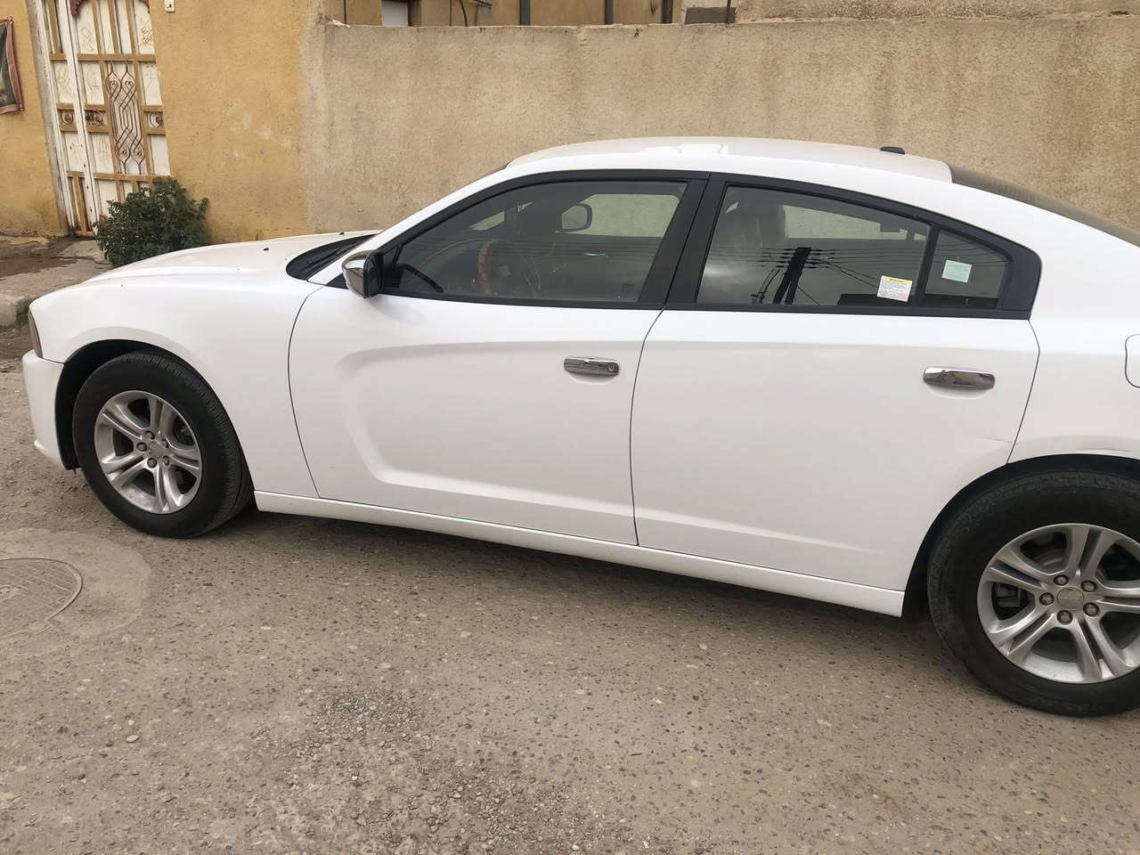 السلام عليكم
جارجر 2012 رقم اربيل بأسمي كفاله عامه
سياره ماناقصها اي شي حداديه تخم تاير جديد سياره استخدام شخصي مكينه كير بلادي مامبدلات السعر 175 وبيها مجال 
سياره جديده رقم الهاتف ***********
مكاني ميسان قضاء الكميت
