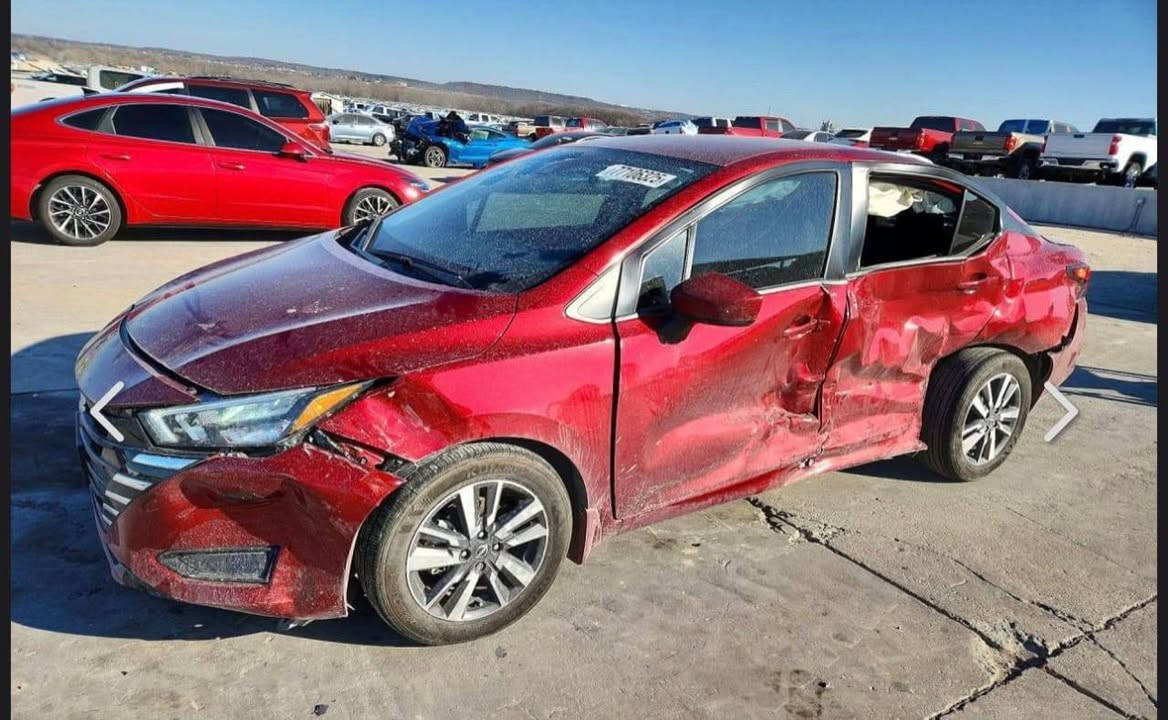 فيرسا موديل 25 فئة sv وارد امريكي فول مواصفات عدا الفتحه
واصل اردن عقبه خلال شهرين تدخل عن طريق منفذ طريبيل 
ضرر موضح بالصور ايرباك جانبي طاك فقط تدخل كتاب شهداء 
62 ورقه ماعدا الكمرك والرقم وبيها مجال شي بسيط 
***********
