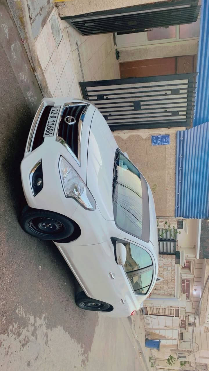 ‏سلام عليكم ورحمة الله وبركاته للبيع فقط نيسان صني مصري موديل 25
رقم اربيل بسمي
ماشيه 30 الف وقابل للزياده
السياره ع وضع الشركه سبير منازل 
بيه مكانين بارد ع كد شبر باب السايق وشوية بلجاملغ مكفوله من الحار والصبخ 
السياره خير من الله برغي ما مفتوح بيها
‏تريد تحويل تريد وكالة اني حاضر 
السعر 127 وبيه مجال شي بسيط
‏مكان السيارة بغداد الكرخ
‏ غير متواجد على الفيس 
وتساب ***********
