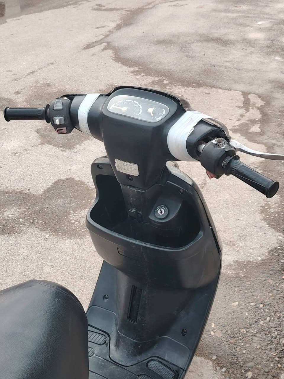 سلام عليكم دراجه لبيع اي نقص مابيهه سعر 225 بغداد مدينة الصدر الدسيم ***********
