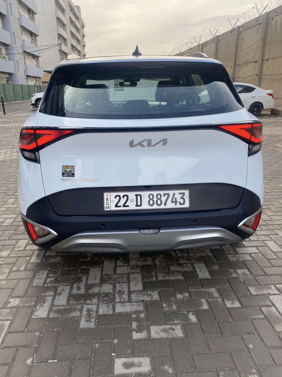 سبورتاج خليجي موديل 23 مواصفات gt لاين ماشيه 47 الف كم محرك 2000 دوش كشنات جلد ومخمل فول مواصفات بصمه وبانوراما وجنطه كهرباء كشنات حار بارد وتحكم كهرباء وهيتر بالدركه ونقطه عمياء ومانع انزلاق وكاميرا خلفيه وحساسات وتحكم بالتبريد منفصل وفول تحكم ستيرن وشفتات بالستيرن واربع وضعيات قياده ولايت زينون وبك لايت ليد وشاحن وايرليس رقم اربيل الدولي تحويل ثاني يوم السعر 225 وبيها مجال مكاني بغداد بيها pdr بالباب الخلفي الباقي كفاله رقم ***********
