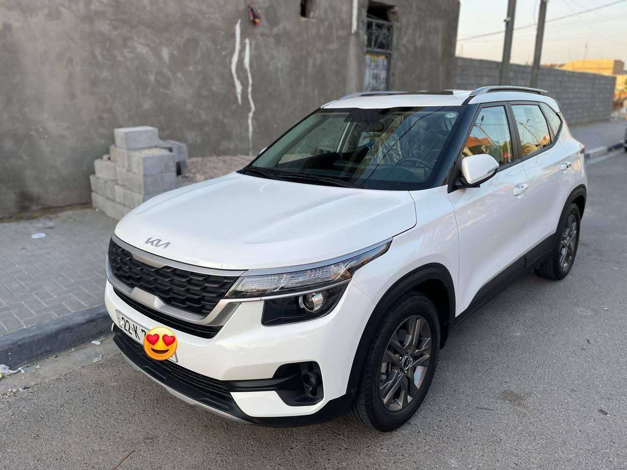 السلام عليكم
كيا سيليتوس موديل 2023 رقم اربيل

مكينة 1600 دوش الأصلي مو 1500

گير AT

بصمة تشغيل

بصمة أبواب

فتحة

تشغيل عن بعد

شاشة

حساسات خلفيه

كاميرا خلفية

ماشية 36 الف كيلو
السيارة بالبصرة

واتساب ***********
