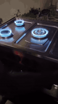 متابعينا فني صيانة الطباخات والافران  يقدم لكم صيانة موقعيه  نوصلكم لب...