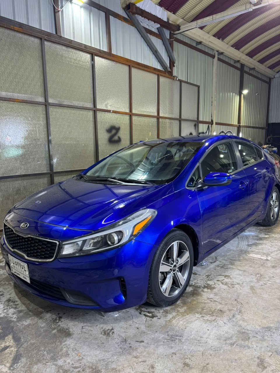 السلام عليكم
فورتي موديل 2018 وارد امريكي ضرر اربع قطع صبغ

مواصفات
شاشة كبيرة 
كامرة دوارة
تحكمات ستيرن جهتين 

استفسار 📞 ‭0771 631 3141‬

السعر 115 وبيهة مجال

العنوان📍زيونة تقاطع ملعب الشعب خلف محطة وقود المثنى 

معرض الليث لتجارة السيارات
