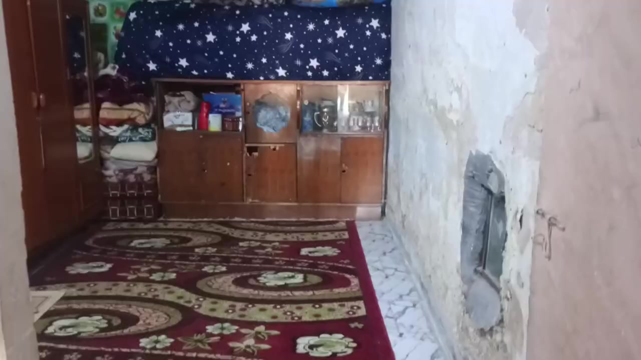 البيت اريدة مراوس بسيارة ستاركس حسب الاتفاق علما سعر البيت 33 مليون باقي التفاصيل اتصل *********** واتساب
