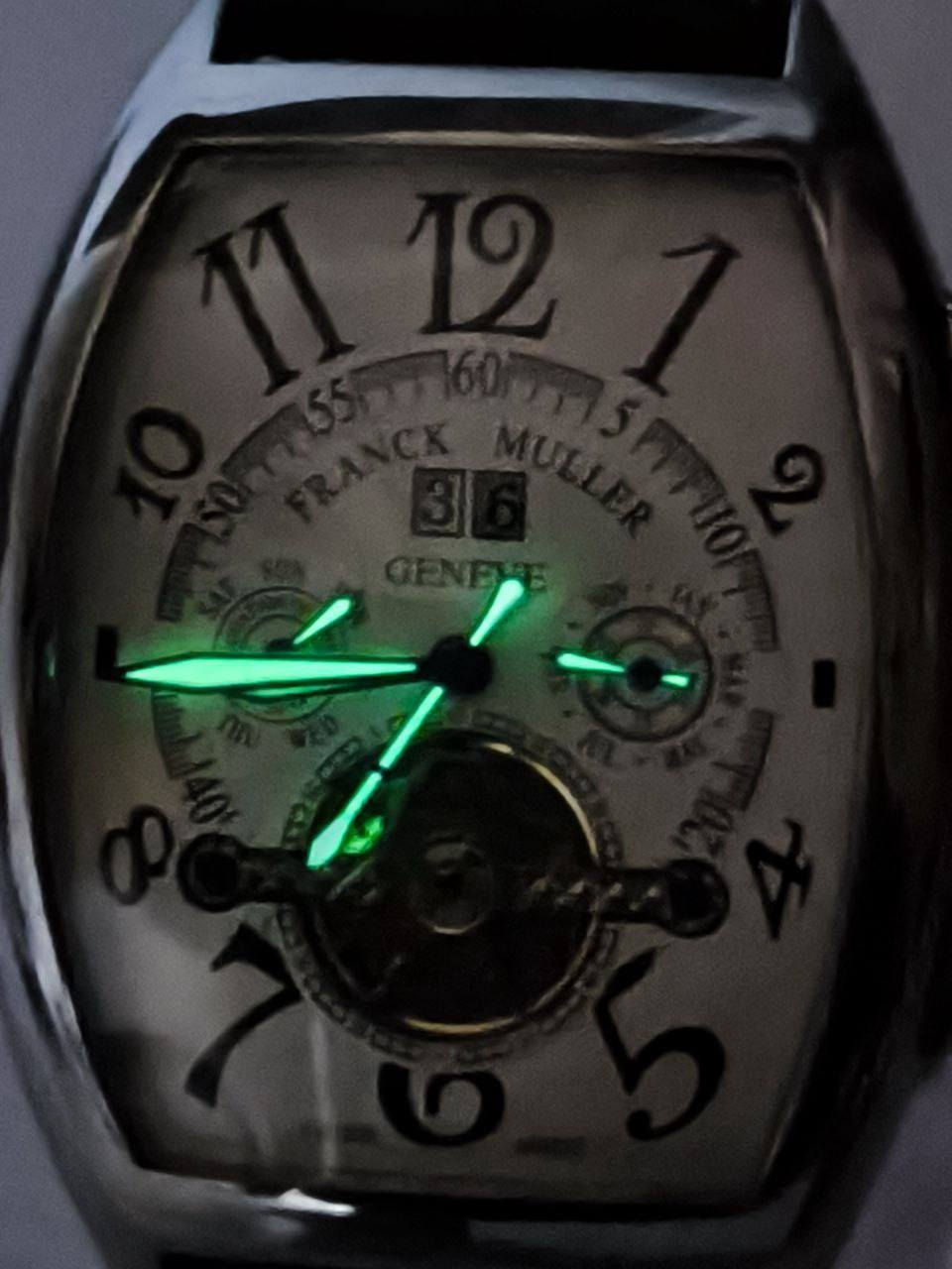 ساعة من ماركة فرانك مولر FRANCK MULLER
تحفة فنية 
مكينة  اوتماتيك قلب مفتوح كونكراف ( جميع السناتر شغالة )
ميناء مميزة مزودة بمنفذ تاريخ مع اميال لامينوس 
زجاج زفير ضد الخدش 
ضد الماء والغبار 
 سير جلد مميز 
مختمة بالكامل 

السعر :-  80  ع اول تم 
للحجز والاستفسار يرجى مراسلة الصفحه


**إذا كنت صاحب هذا الإعلان وتريد حذفه لأي سبب، رجاءا أرسل رسالة إلى الدعم الفني**