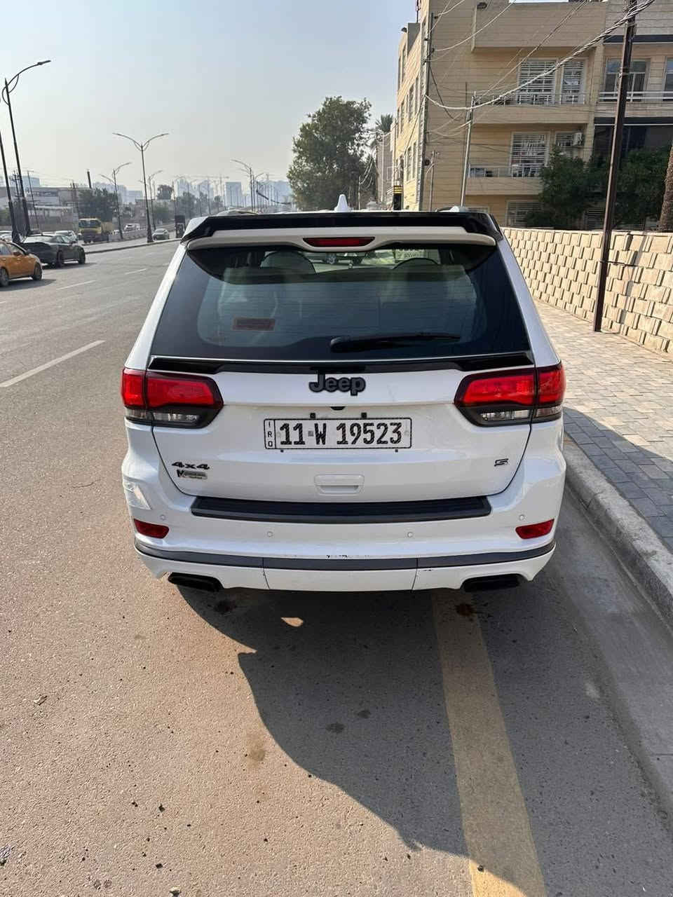 سلام عليكم للبيع جيب اس  ام رادار   S 2020 ( خـليـجـي )
ماشيه 39 ميل 

فول فول مواصفات فورويل بارنوما فتحة 

السياره كفاله عامه من الصبغ او البارد كير مكينه كلها كفاله عامه

عدا كارت تحت بك لايت بسيط و رصعه ب باب سايق ع كد 5سانتيم. تم سحب ب جهاز لا تكحيل ولا كارت

 ( وكاله هارلم) ام الرادار

مكينة  3600 6 سلندر  

 سقف بانوراما 

 كشنات جلد اسود و احمر+ كهرباء + تدفئه + خزن ٣ وضعيات 

 نظام النقطة العمياء 

 ويل حجم 20 بلادي سبورت 

 نضام خاص للطرق الوعرة 

تشغيل عن بعد 

مري كهرباء 

 مرايا متحسسة للضوه العالي 

 بخاخات لتنضيف اللايتات الامامي

 نظام تشغيل واطفاء المحرك اوتماتيكي للتوفير وعدم صرف الوقود عند الايقاف (AUTO START SYSTEM)

 

وضعيات قيادة التحكم بيهم عن طريق الماوس 

لايت زنون امامي ولد خلفي 

 تخم تاير جديد

اوتو بارك

 ستيرن كهرباء + تدفئه ستيرن 

 ريموت كنترول عدد 2 

 حساسات خلفية امامية

مكان السياره بغداد 

للاستفسار :***********
