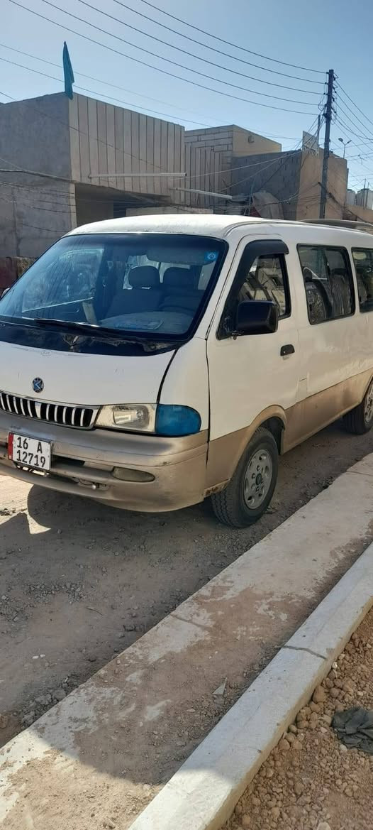 السلام عليكم ابريجو موديل 2001 سياره بسمي  مصبوغه عام كير مكينه اكسل جدد كهربائيات حداديه جديده  دوشمه جديده وصل خط او بحث او هيئه او غرامات امصفر امداور ثاني يوم خط حي العامل مكانه كربلاء سعره 75 او بيه مجال للاستفسار***********
