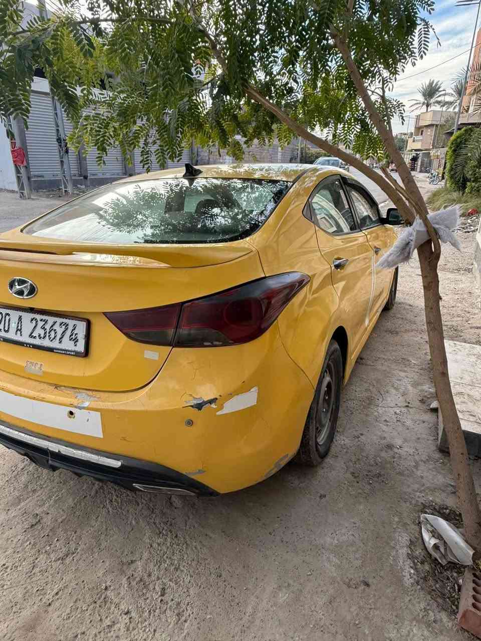 سلام عليكم 
النترا موديل 2013 وارد امريكي ضرر جاملوغ مبدل بلادي بدون دواخل بدون ارباك بدون معجون كير محرك مكفول صدر تخم تاير كله جديد مابيها اي نقص 
مكانها بعقوبه المركز 
رقم *********** 
سعرها 95 وبيها مجال بسيط
