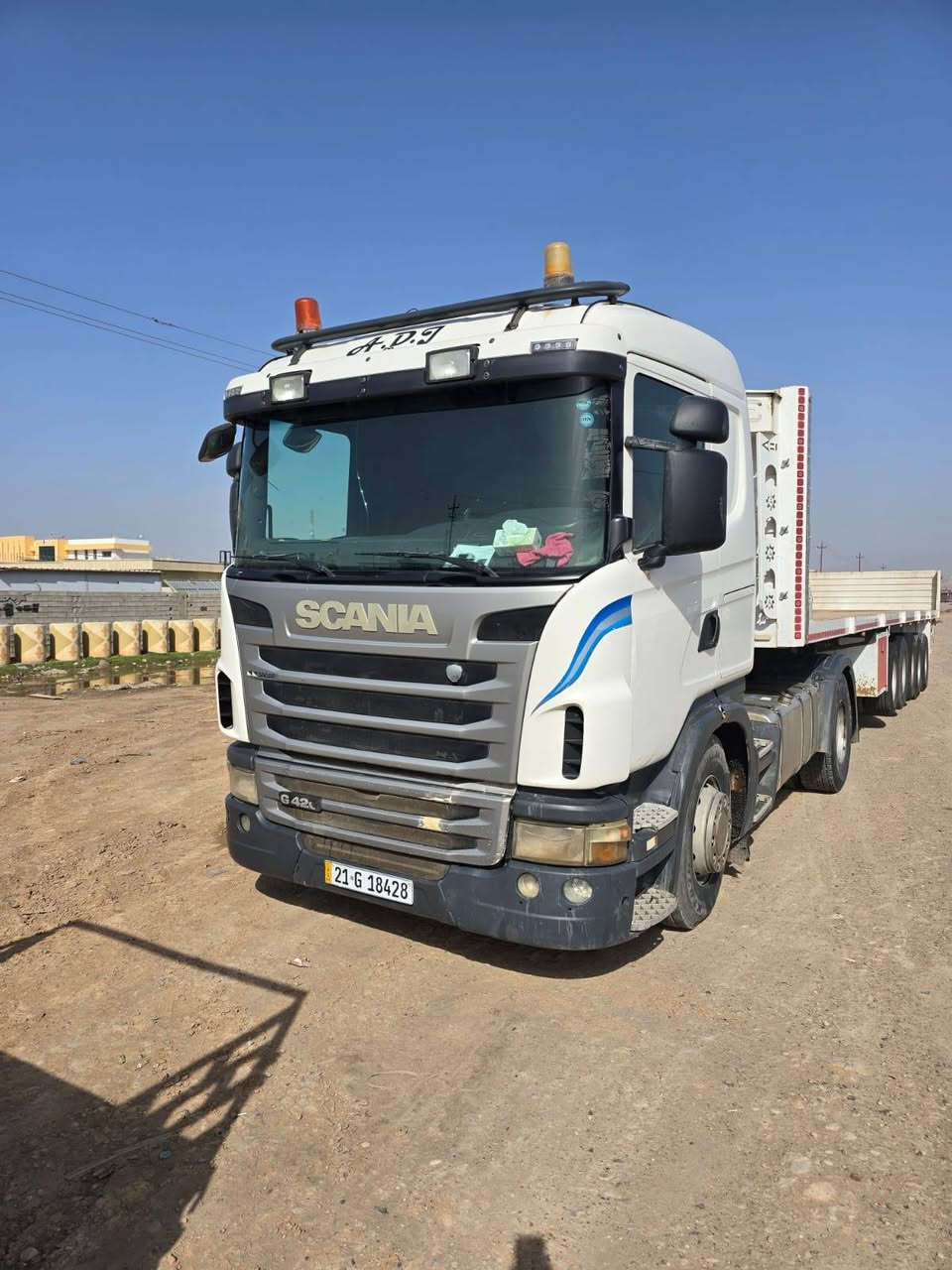 سلام عليكم ورحمة الله وبركاته
سكانيه للبيع موديل 2012 حجم 420 محرك انجكسور مرسم وراها عربانه 5 محاور فلات تخم تاير راس وعربانه شرط التحويل تريدها بس الراس وحدها او تريدها هيا والعربانه شرط فصخ وربط للاستفسار الاتصال على الرقم ***********
