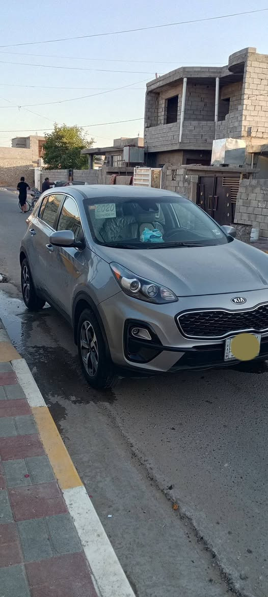سلام عليكم 
للبيع كيا سبورتاج 
موديل 2020 وارد امريكي ماشيه 40 الف حقيقي 
داخله تقرير فقط وبابين كلير السائق وخلف السائق من امريكا وموجوده صورها.....
مواصفات 
فور ويل رادارات تنبيه وتحديد مسار مانع انزلاق لدات كلوب واحد ممأشر بالدشبول بصمات2 داخل لونين تبريد قطعتين ثلج رقم بغداد حره بسمي شرط التحويل 
سعرها 17 وبيها مجال مكانها رمادي ***********
