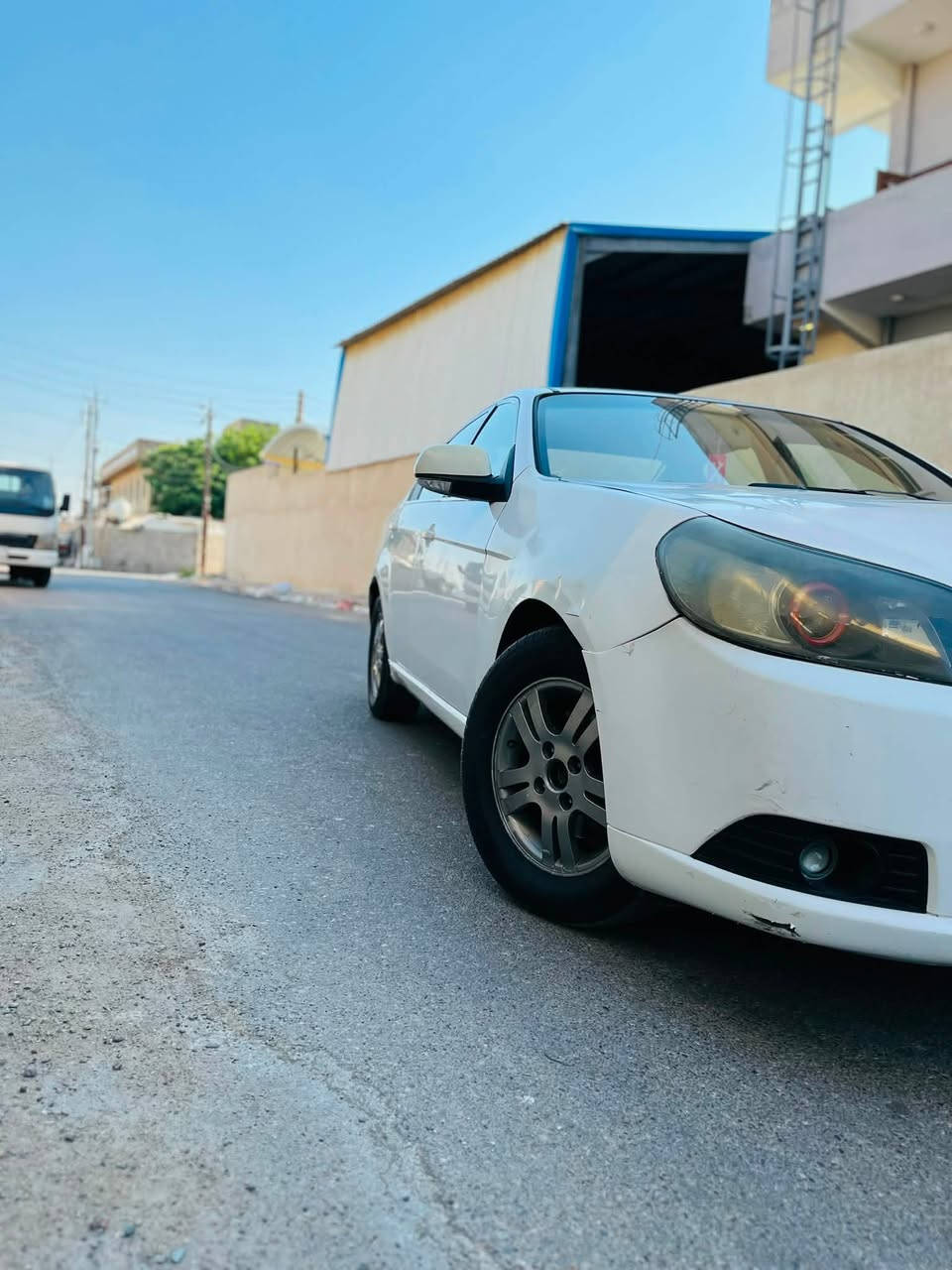 السلام عليكم
شوفر ليت ابيكا 2009 
مكينة 6 سلندر 2500 اقتصادي وبيها منضومه غاز ايطاليه 
السياره غرفتها جديده شركة كهربائيات كلها بلاديه وجديده ولا كلوب دشبول مشتغل 
كير مكينه خير من الله صدر امامي خلفي جديد تخم تاير جديد بلكات نوزلات مجاول ادامه كامله جديده 
السياره جاهزه تشغل وتطلع بيها وين متريد 
نواقص السياره 
راديتر تبريد ولاستيك ولف فقط الباقي كله مسوي شـٰغـل وطلع واقتصاديه كلش السياره بأسمنه شرط التحويل 
سعرها 48 ورقه 
مكانها بغداد الشعب 

‭***********‬
***********
