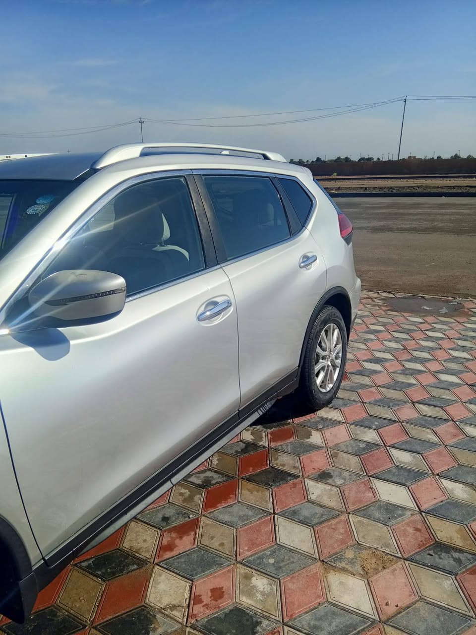 السلام عليكم 
نيسان روح موديل 2017 اربيل / اللون سلفر / وارد امريكي/ بيها صبغ قطعتين ونص بابين ونص جاملغ خلفي/ سيارة جاهزه/ السعر. 155 وبيها مجال
هـ*********** 
ملاحضه السياره مال بيت وابسمي
