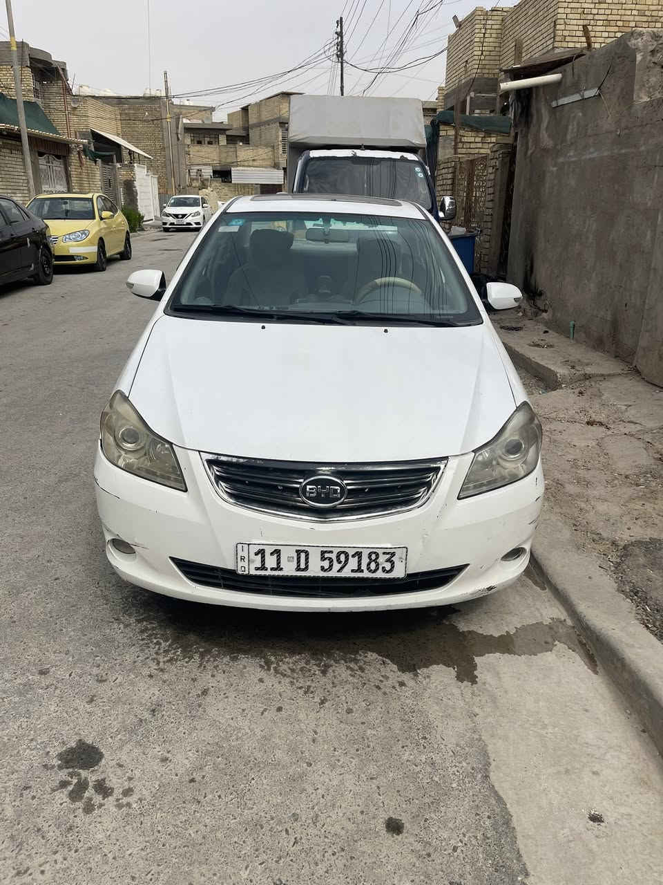السلام عليكم byd 2013 g3 كير ومكينه بلاديات سيارة نضيفة على بلاد كلها تبريد منقص غاز فقط يشتغل برودتة خفيفه جان يشتغل ثلج برودتة 
بيها اربع قطع صبغ جمالية فقط السعر 56 وبيها مجال 

مكاني بغداد البلديات 
***********
