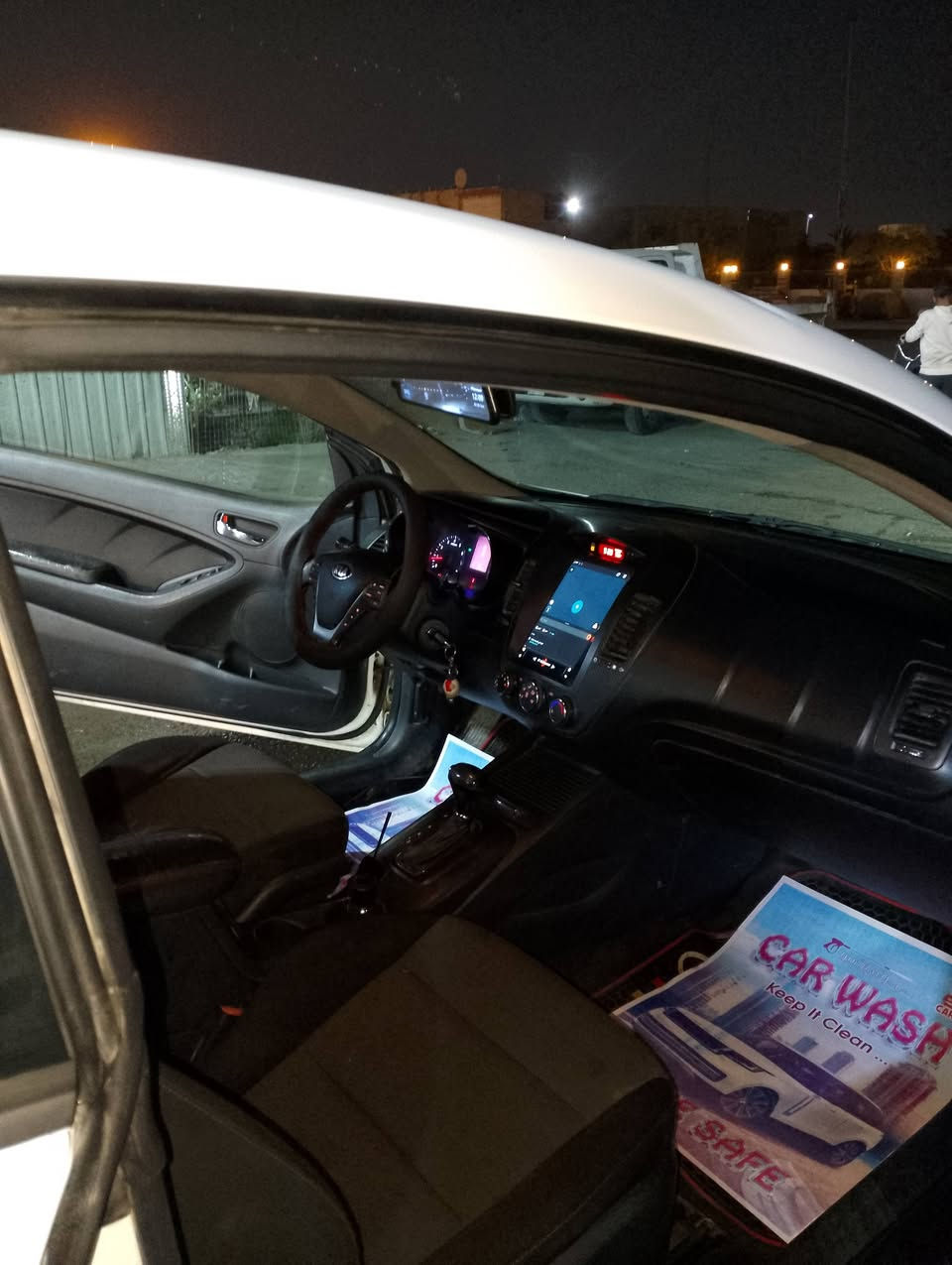 السلام عليكم
كيا فورتي 2014 كوبيه تك باب
رقم بغداد دولي هزه وسنويه وارقام جدد باسمي 
مكينه 2000 
سياره حادثه من أمريكا دعاميه اماميه فقط
وهنا سياره بيد بنيه نشخطت وطخات بسيطه نصبغ بيه 5 قطع صبغ بدون تبديل نفسهن صبغتهن ابيع حزام بس هي مو حزام 
ايرباكات كلهن شغالات
تكم قماره جنطه جاملغات خلفيه مابيهن شي 
لغود شواصي وحوض مكفولات 
كير ومكينه وصدر وتبريد وتدفئه جاهزات 
شاشه تيسلا طويله وكامره وحساس خلفي 
كامره اماميه وخلفيه مال تسجيل شارع
مري شفط اشاير بلمري 
3 انظمه قياده 
لايت زنون عالي ناصي 
تخم تاير ويل كب جديد 
صدر امامي خلفي جديد 
سياره جاهزه مابيه نقص 
مكانه بغداد الكرخ 
*********** 
السعر 85
