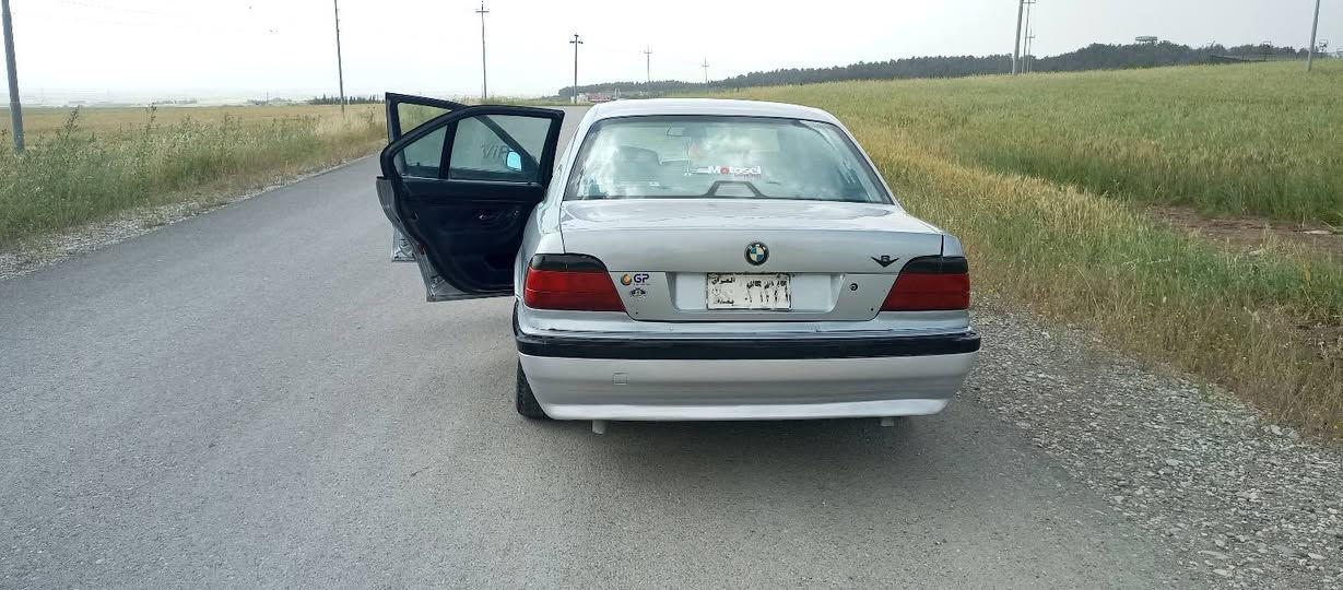 سڵاو خواتان لێبێت   بی ئێم BMW  725 بیلاد  شەش 6پستۆن دەبڵ دیجیتاڵ فول فول جام دەرع  سیدی بۆکس شاشە ئایپات  سیدی جیپی ئێس  چوار جام کارە بای دوازە12پەڕەشوت  تەبرید مەرکەزی سەنەوی ئەسڵی ڕەقەم بغداد ئەوالیات بەشەرت  حزام نیە  دوو سێ پارچەی بۆیاغە بەس من بە حزام دەیفرۆشم  ئەگەر موشتەری نیت سەرم مەهێشێنە  مەمنونت ئەبم      ژ....***********  ڤایبەر واتسابی لەسەرە بشدار, السليمانية
