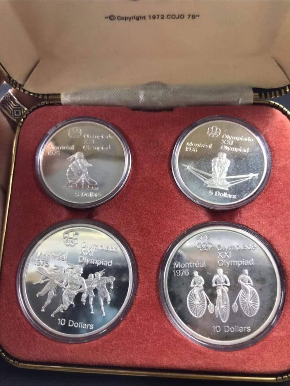 بالعلبة الاصلية والكتلوك الوزن 134.2 غرام فضة استرليني 925 مباشر 500$


**إذا كنت صاحب هذا الإعلان وتريد حذفه لأي سبب، رجاءا أرسل رسالة إلى الدعم الفني**