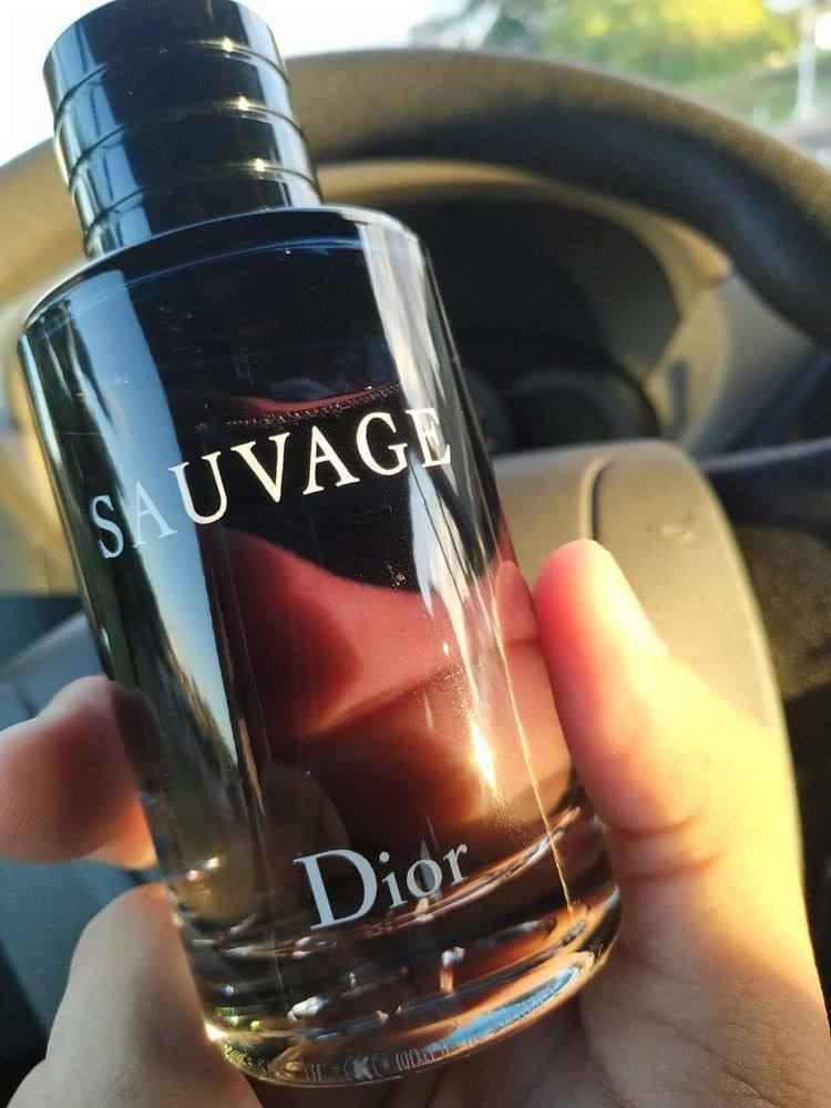 💙عطر سافاج الأسطوري💙
SAUVAGE😎
عطر الفخامة والرجولة 💪
البرفيَوم الأكثر مبيعآ وآثاره بالعالم 🏅
عطر سوفاج اطلقته ديور وتميز بكونه اكثر العطور الرجاليه اثاره 
عطر سوفاج هو العطر الرجالي الأشهر من بين العطور الرجالية حول العالم فإنه يتمتع بتركيز عطر يلفت إنتباه العديد من الرجال و يعجب النساء ايضاً لأنه افضل عطر ديور رجالي قامت بتقديمه هذا الماركة الرائعة لإنتاج العطور الجذابة.
وهوه ثوره في عالم العطور فهو تركيبه جريئه  
#الاصلي المنشأ فرنسا 🇫🇷 💯 

خدمة توصيل لجميع محافضات العراق بغداد, العراق


**إذا كنت صاحب هذا الإعلان وتريد حذفه لأي سبب، رجاءا أرسل رسالة إلى الدعم الفني**