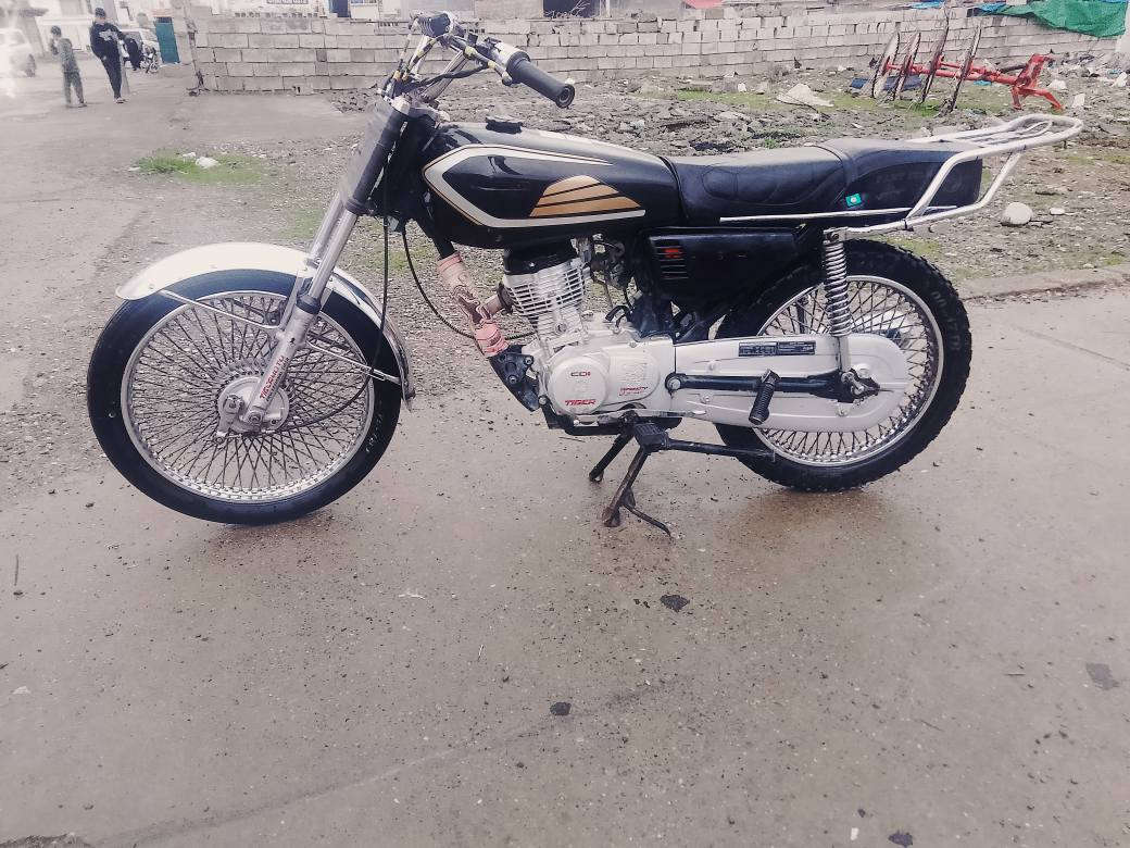 بە ناوی خوای گە وره ماتور TIGER🐅🐅 125 گیرو مە کینە  به شه ر نە ڕون نە دوکە ڵ نادات نرخ 280مە حامەله شوین قه لادزێ
*********** بشدار, السليمانية
