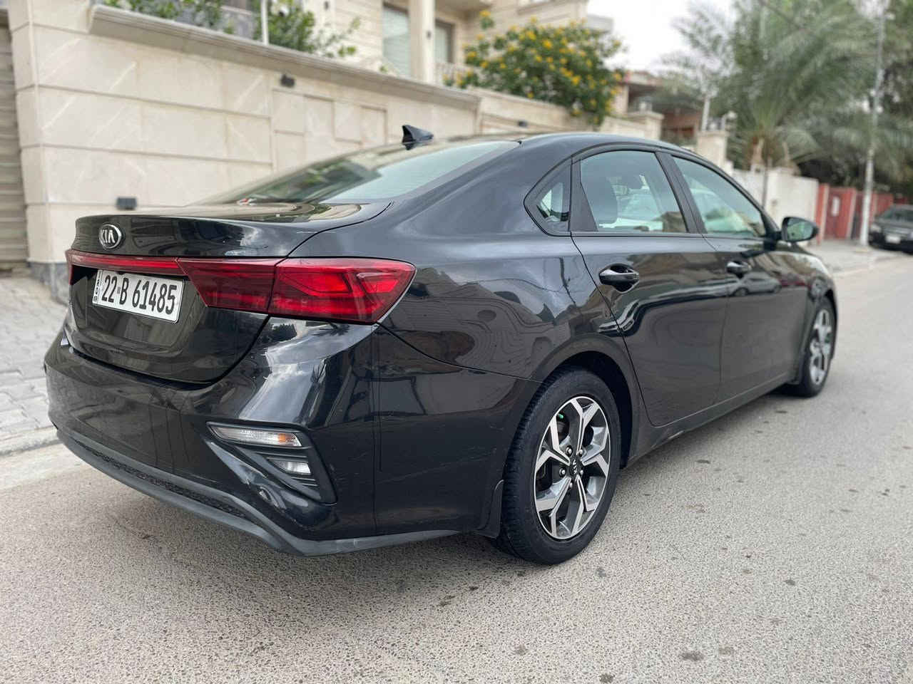 ***********  جديده وجاهزه
فورتي 2019 كندي 
صبغ بنيد فقط بدون دواخل
بدون ايرباك   سونار  موجود 
محرك ٢٠٠٠ دوش 
فول تحكمات ستيرن
شاشه وكامره
رادر امامي خلفي
كير AT مبدل 
تدفئه كشنات
تدفئه بالستيرن
انضمه قياده
شاشه اعطال
تحكمات استيرن جهتين
ماشيه ١٩٠  الف كيلو 
رقم وسنويه جدد شرط التحويل
السعر ١١٨  ورقه 
عنواني الاعظميه سبع ابكار
اتصال فقط مكلف بالنشر
***********
