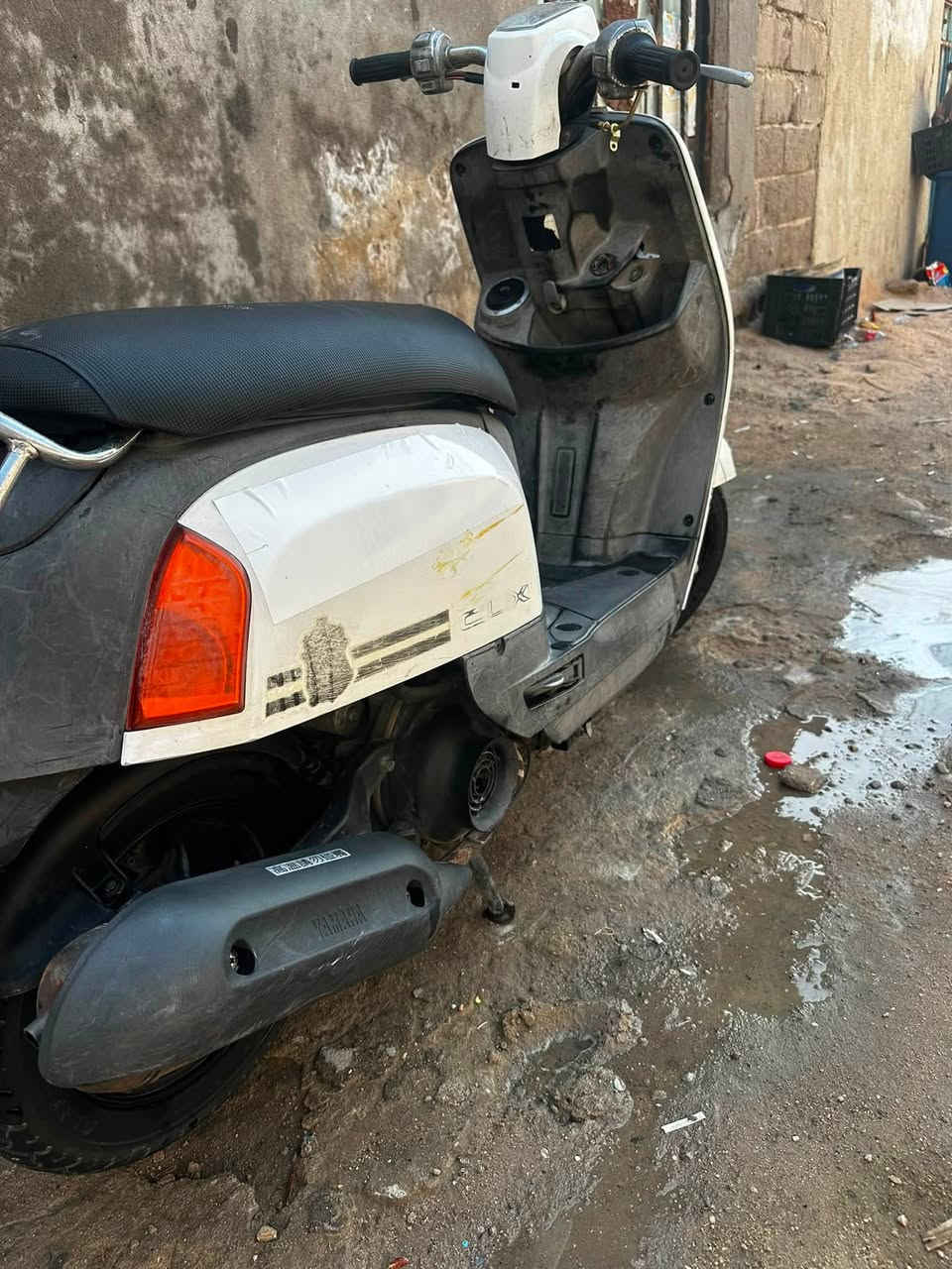 سلام عليكم دراجه بوليسي ڪُلشـي شغال بيه سلف اشاير هندر دراجه نضيف شوفت عينك ودراجه مہٰآلـہٰ بيت رايده ب 800 بيه مجال قليل مكاني البصره المعقل هاذ رقمي ***********

