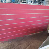 فاترينا كاملة • ميز ٢م • لوحات عرض ٣