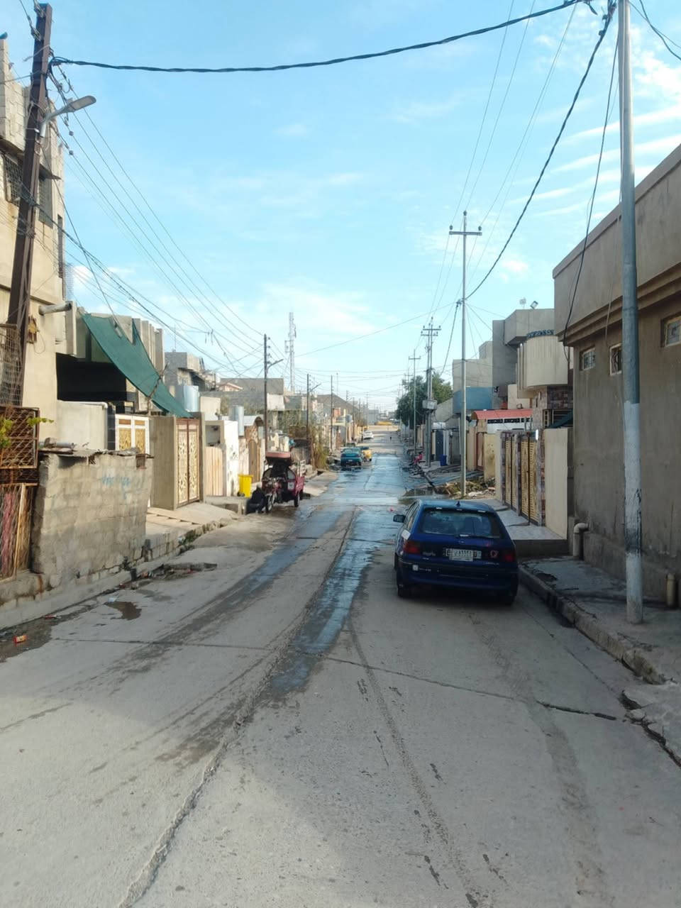 هياكل تؤام طابق ونص للبيع مساحه الواحد 100 متر  حي الانتصار شارع 60 قرب الحصو والرمل من جهة الميثاق سند ملك صرف طابو الزهور شرط التحويل يتكون كل هيكل من غرفتين نوم وهولين  واستقبال ومطبخ ومشتملات للطابقين 

سعر الهيكَل الواحد 60 وبي مجال للتواصل والاستفسار الاتصال 

***********

***********
