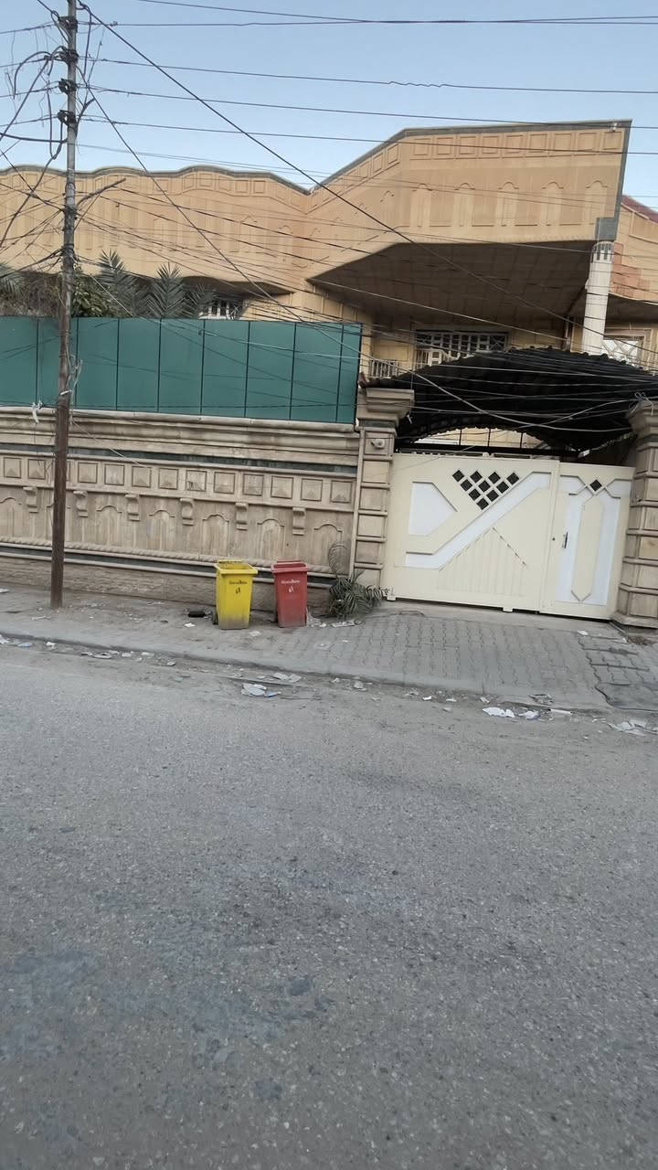 تمنياتي للعوائل الاصيلة ان تقضي هذه الليلة ب الاماكن المقدسة لتوفيقهم بدل مضيعت الوقت هذه الليلة ب#التفاهات
#للاجار بيت مؤثث ونظيف جداً ٣٦٠ متر بالنجف الاشرف حي الامير البيت طابقين الارضي غرفتين وصالة كبيرة ومطبخين كبيرين واستقبال كبير جداً وكراج سيارة وحديقة والطابق الثاني ٣غرف نوم وصحيات الاجار الشهري مليون مليون وربع واتعاب المكتب مليون ونص الي تعجبة التفاصيل يتواصل وياي *********** مكتب وشركة حسنين شربة النجف حي الاشتراكي
تابعونا على منصة فيسبوك 👇👇👇🫵🫵

https://www.facebook.com/share/g/17oa7dgkeM/?mibextid=wwXIfr
