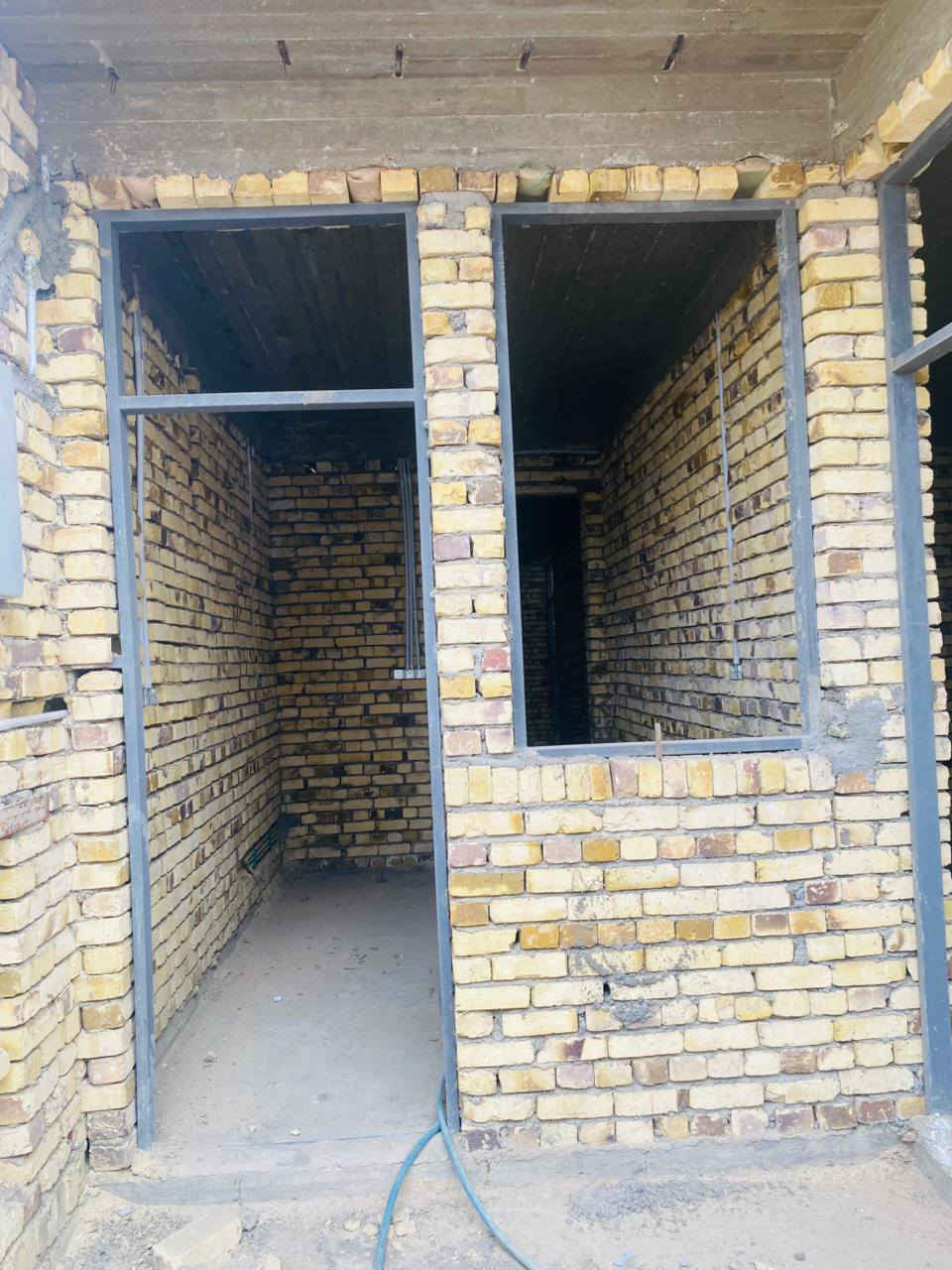 #هيكل_للبيـــــــــــــــــــع
#الموقع/ نادر الاولى- حي الزيتون

_______________________
نوع العقار / طابو_زراعي⭕️
المساحــــــة / 125م
الــوآجـــهــة  / 6,250م
النــــــــــــزال/ 20م

        
     🏠[ #تفــاصيـل_الــــدار ]🏠

#الطابــــــــــق_الأرضـــــــــــــي🔹

غـــرفة نـــوم وصاله وكليدور ومطبخ ومجمع صحيات وطارمه

#الطابـــــــــق_الثانــــــــــــــــي🔹

غـــرفتين نوم وكليدور اوصحيات 

📞 للاستفسار والاتصال:          
***********
