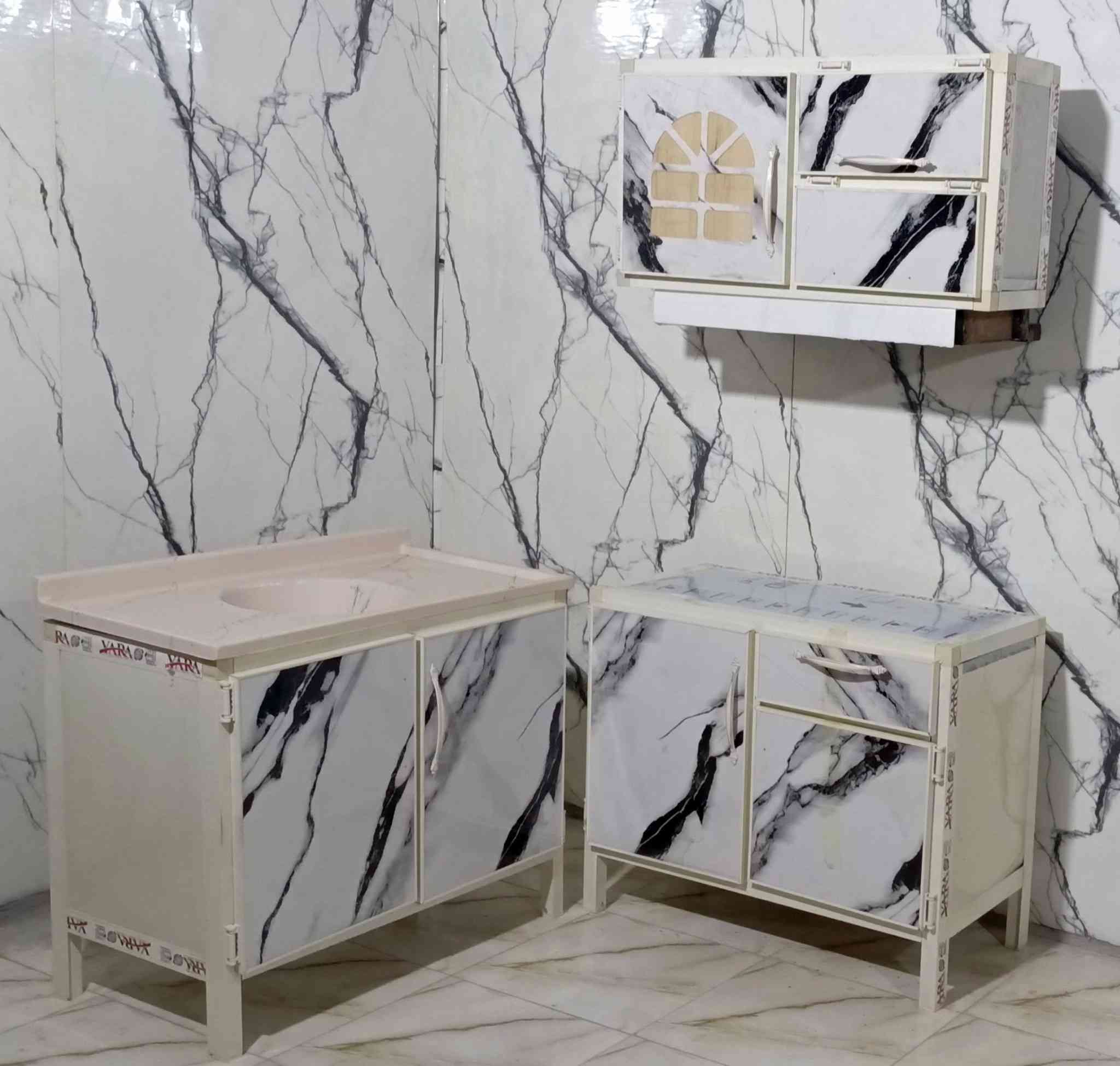 كاونتر ارضي وملحق متر 

مع سنك مرمر متر 

متوفر توصيل بغداد ومحافظات 

لحجز مراسله الصفحة #خاص


**إذا كنت صاحب هذا الإعلان وتريد حذفه لأي سبب، رجاءا أرسل رسالة إلى الدعم الفني**