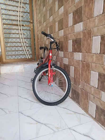 السلام عليكم باسكل للبيع لون احمر جبلي عكرب 6 نمره نضافه 95٪  السعر 85وبي مجال للطييين تايرات واحوابه جديده مكاني كربلاءحي الميلاد   ***********
