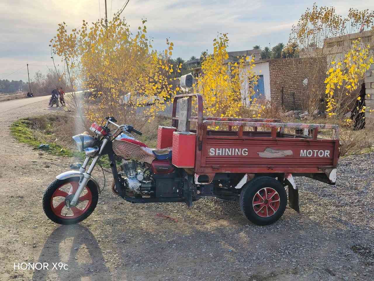 السلام عليكم ستوته موديل ٢٢ مكفولا شرط فول كهربايات محرك مكفول ركبه مكفولا تايرات جدد بدي جديد مابي اي نقص لا صبغ ولا اي شي أوراق كاملا مابيهن نقص دبلات وره كدام شغالات ستوته مال جني نضيفه سعر مليون و٣٠٠ بيه مجال حك جيه رقمي ***********
