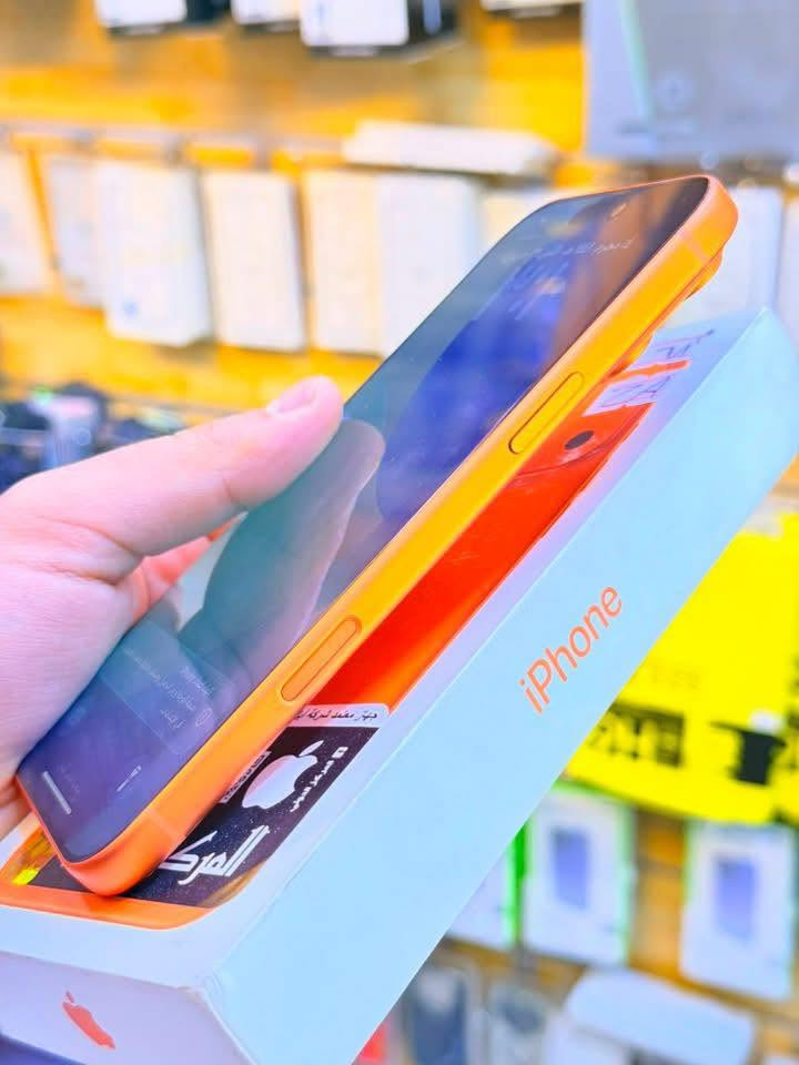 ايفون 17برو ماكس ذاكره 256بطاريه 100جهاز اخو جديد زلغ واحد مابي داخل ضمان وكاله سنه كامله لوان مميز لا مفتوح ولا مصلح ملحقات كامله ضمان 5ايام من مركز 
سعر 1800الف قفله من الاخير 
بغداد البياع 

***********
