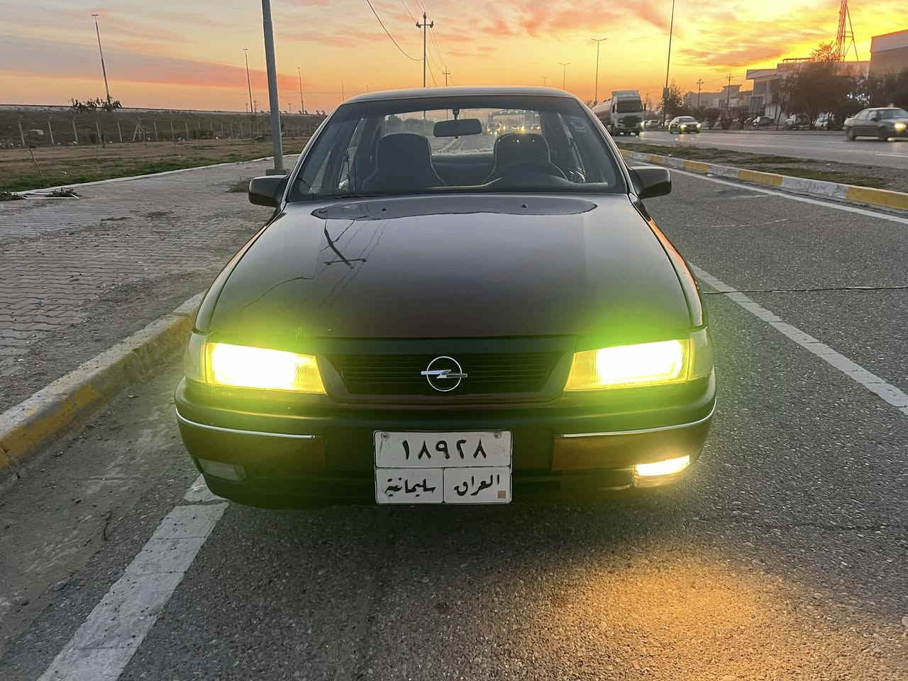 أوبل فيكترا موديل 1991مه كينه 18كيرعادي كير مه كينه شرط. بي دعم و ليدروسنوي تازه 2027كوبون به نزيني له كه له 
موبايل ***********
***********
سعر44
شوين كركوك
